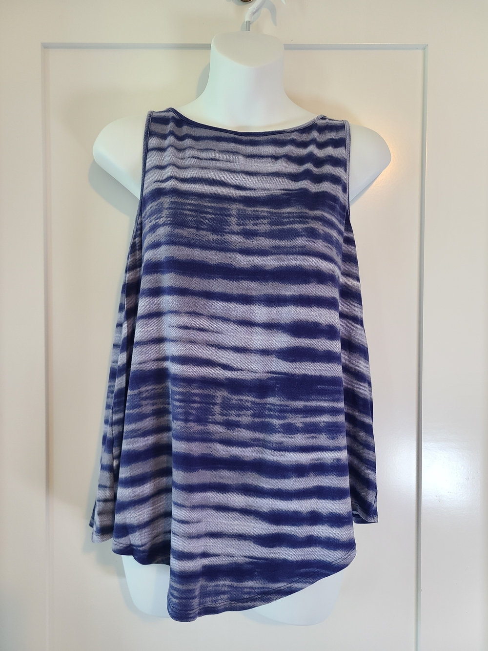 Under Armour Blue Tie-Dye Swing Tank Top